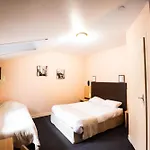 Chez Mimi 2*